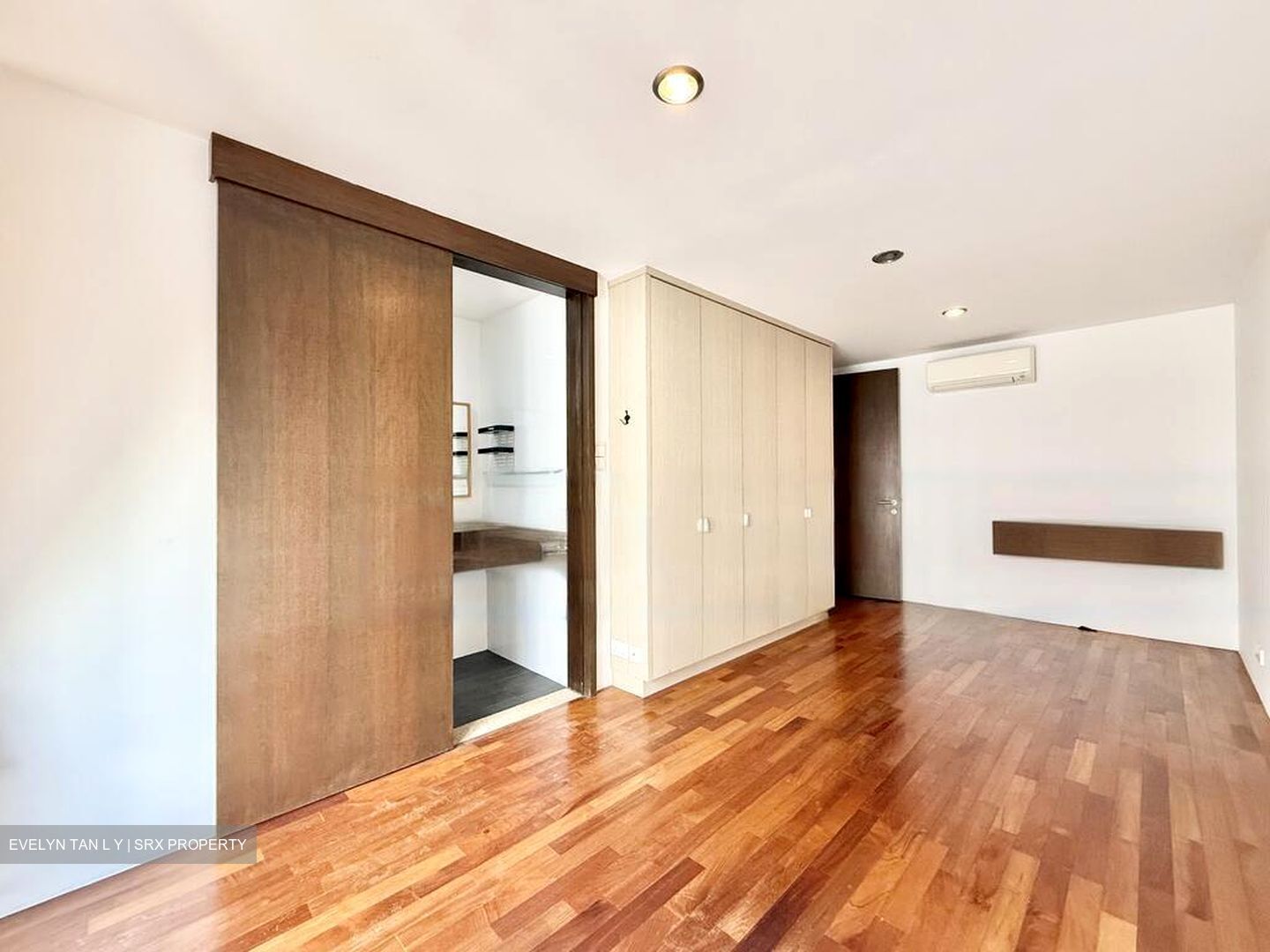 Carlyx Green (D8), Apartment #610094701
